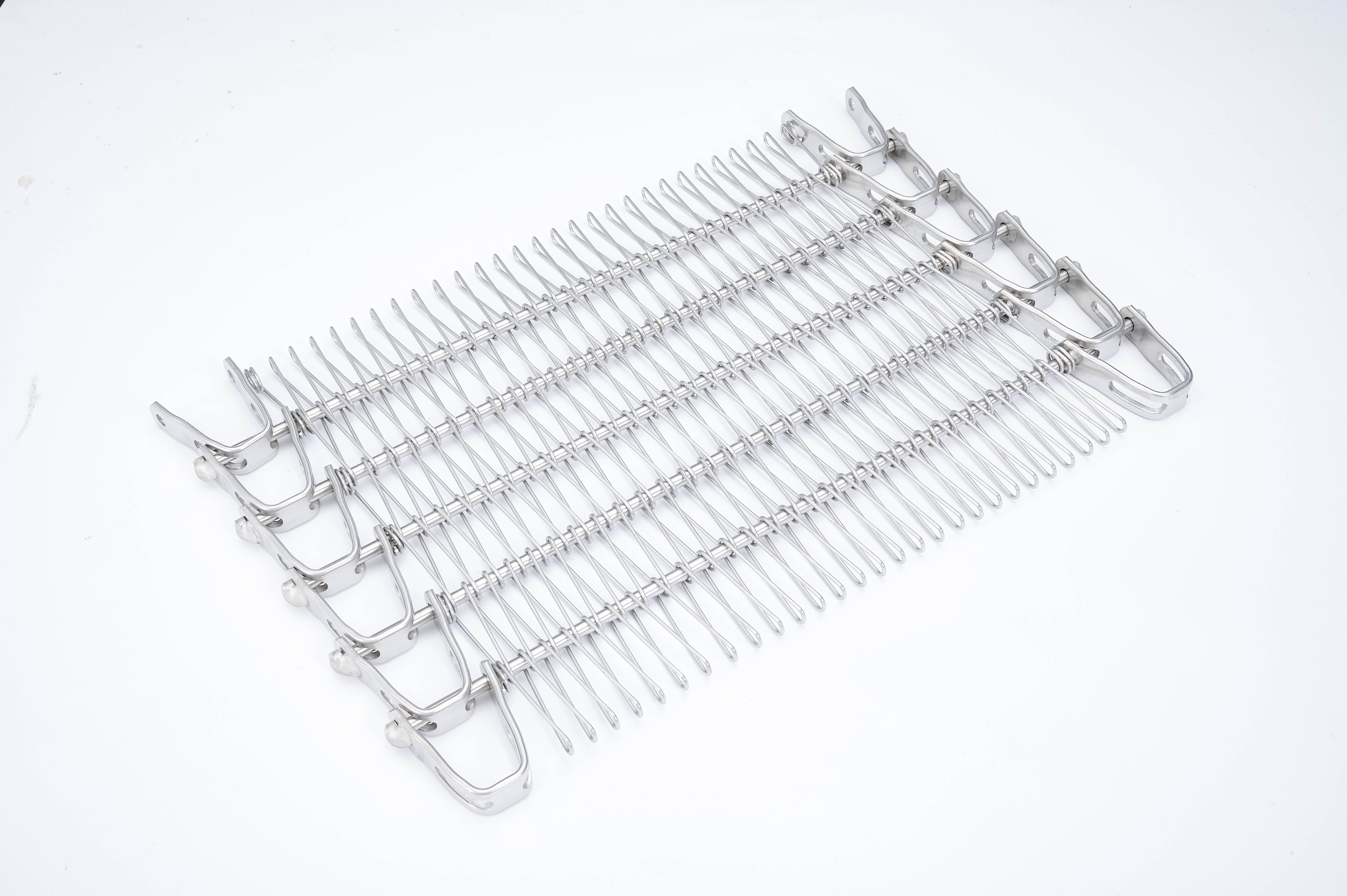 預制菜設備整合時代--金屬輸送網(wǎng)帶不斷升級打造未來工廠