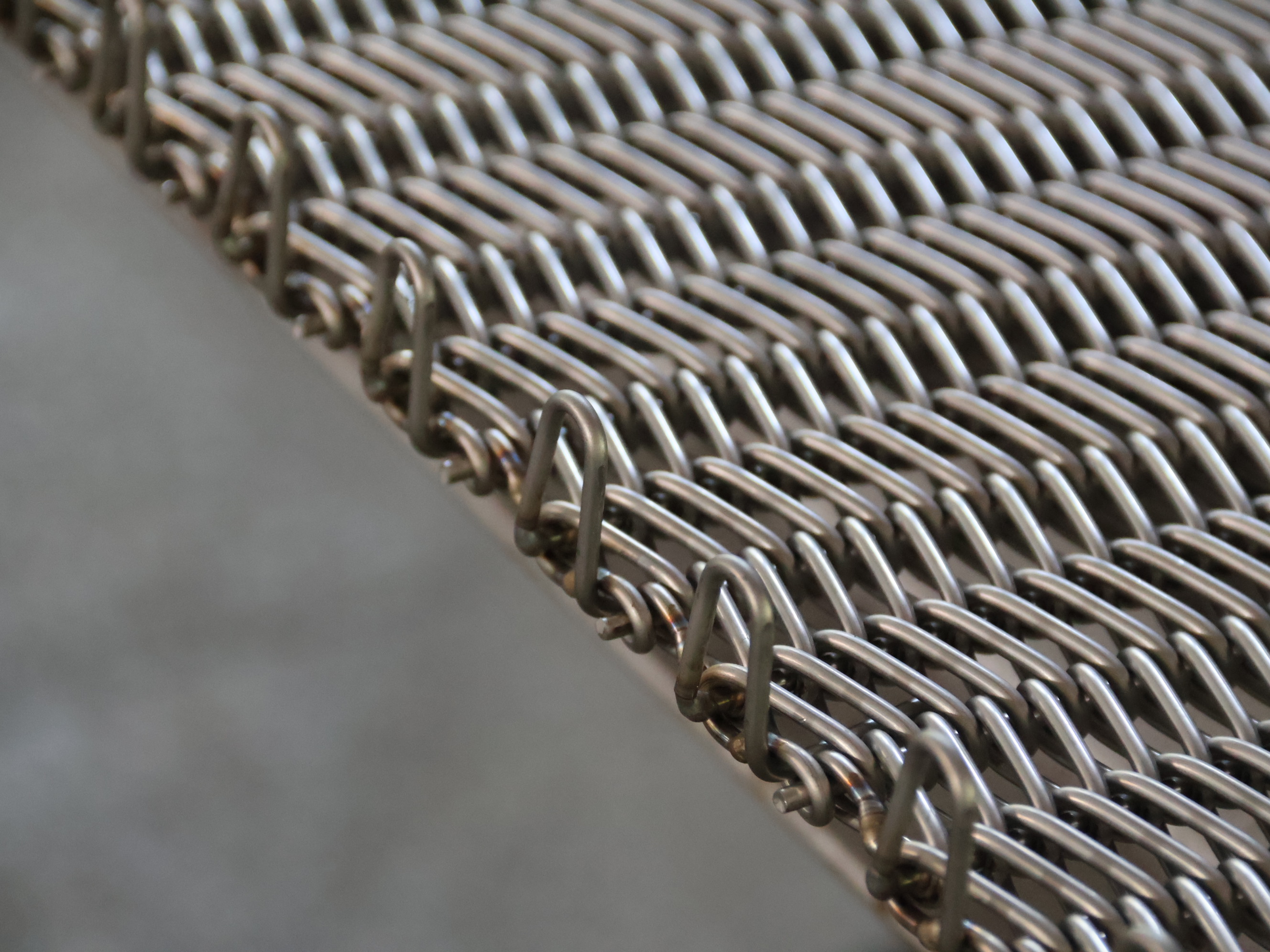 釬焊爐網(wǎng)帶的材質(zhì)選擇有什么區(qū)別